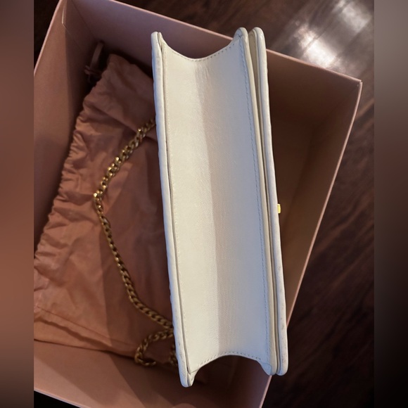 Matelasse Delice Miu Logo Bag White - Picture 3 of 11